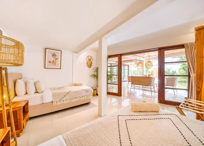 Aurora - Private 6 Bdr In Seminyak, Prime Location, Pool & Garden Villa Seminyak (Bali)