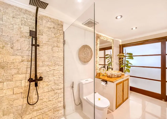 Aurora - Private 6 Bdr In Seminyak, Prime Location, Pool & Garden * Seminyak (Bali)