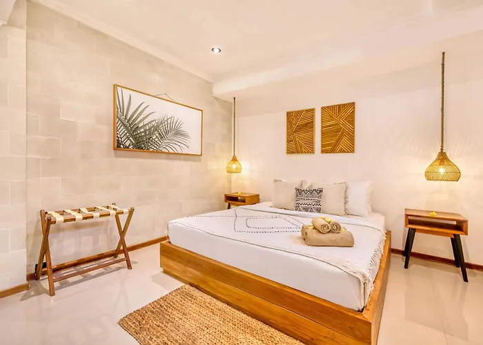Aurora - Private 6 Bdr In Seminyak, Prime Location, Pool & Garden Villa