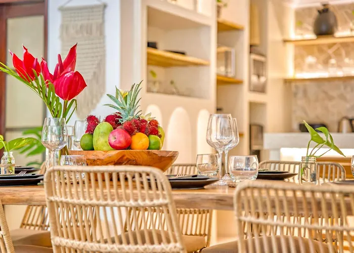 Aurora - Private 6 Bdr In Seminyak, Prime Location, Pool & Garden *
