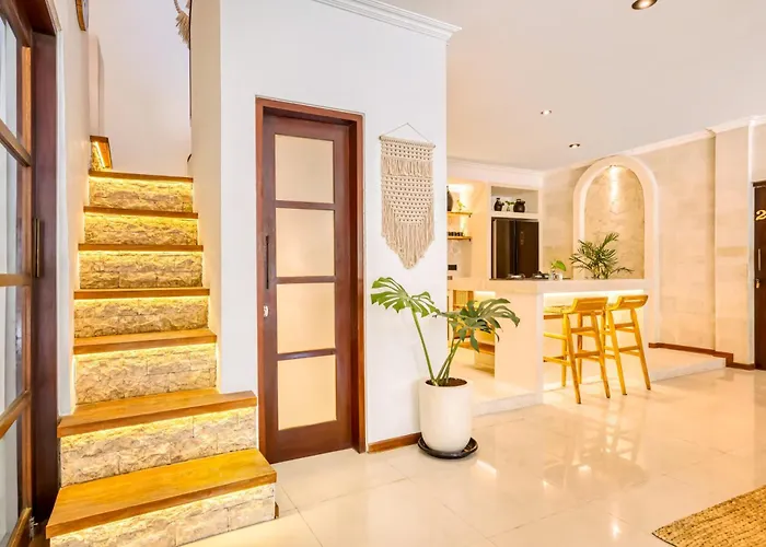 Villa Aurora - Private 6 Bdr In Seminyak, Prime Location, Pool & Garden