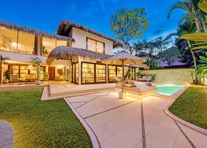 Aurora - Private 6 Bdr In Seminyak, Prime Location, Pool & Garden Seminyak (Bali)