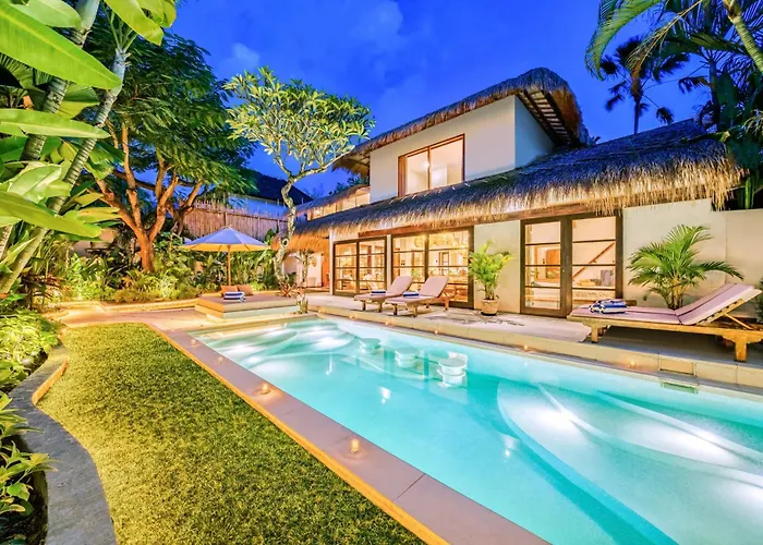 Aurora - Private 6 Bdr In Seminyak, Prime Location, Pool & Garden *