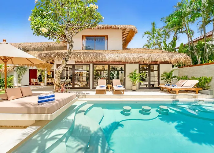 Aurora - Private 6 Bdr In Seminyak, Prime Location, Pool & Garden Villa Seminyak