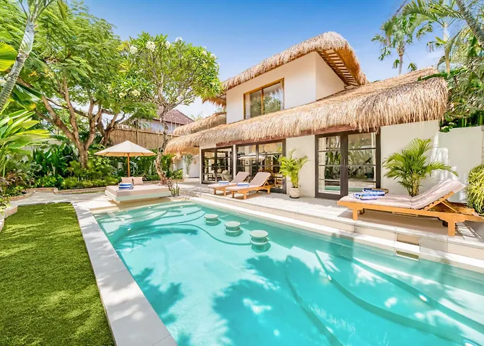 Villa Aurora - Private 6 Bdr In Seminyak, Prime Location, Pool & Garden *