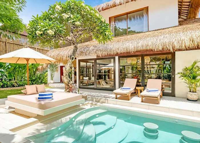 Aurora - Private 6 Bdr In Seminyak, Prime Location, Pool & Garden Villa