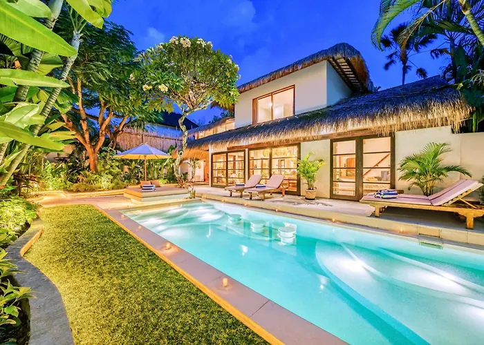 Aurora - Private 6 Bdr In Seminyak, Prime Location, Pool & Garden